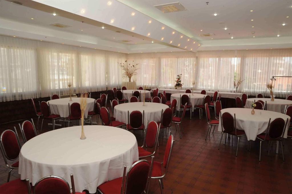 Park Hotel Netanya Esterno foto