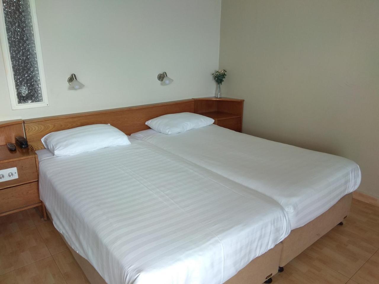 Park Hotel Netanya Esterno foto